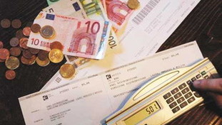 Crollano le tariffe. Bollette elettriche, da aprile le famiglie risparmiano