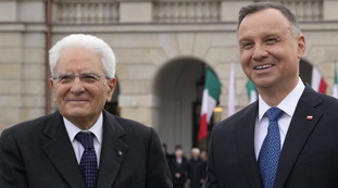 Norme preistoriche. Migranti, Mattarella tira le orecchie all'Europa