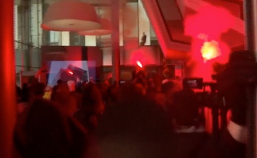 Assalto alla Borsa di Parigi: cosa sta succedendo in Francia con le pensioni