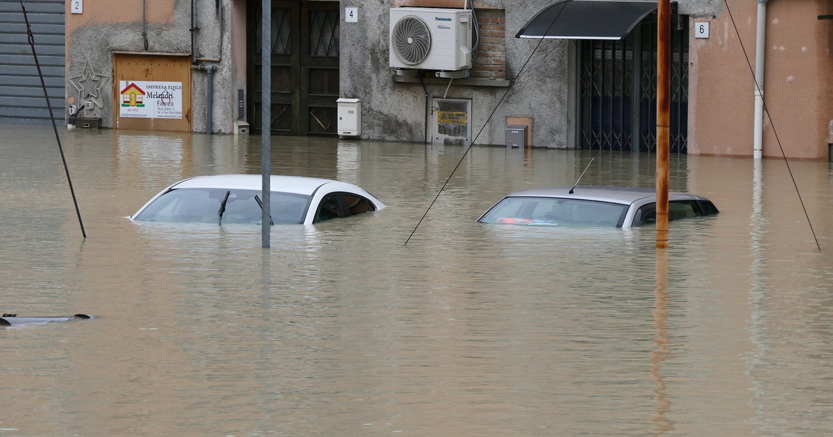 Maltempo, alluvione in Emilia Romagna e disastri: "Non pioveva così da ...