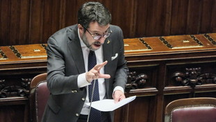 “Sindacati su Marte”. Salvini si infuria per le proteste sul decreto lavoro