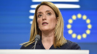 L'Italia non può restare sola. Metsola detta la linea sui migranti