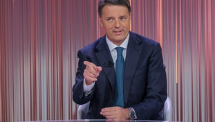 “Basta guerra alla Francia”. Il consiglio di Renzi a Meloni