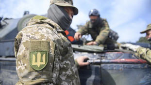 Il piano segreto per recuperare i Leopard italiani bloccati in Svizzera