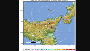 Notte da incubo in Sicilia: tre scosse di terremoto, non si dorme a Catania