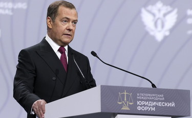 Gli Usa ci devono risarcire. L'ultima provocazione di Medvedev