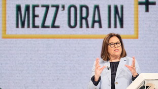 Altra bufera su Annunziata: “Assoluto conflitto”. Chiesta la sospensione immediata