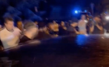 Impagnatiello via in auto, gli insulti della folla | VIDEO