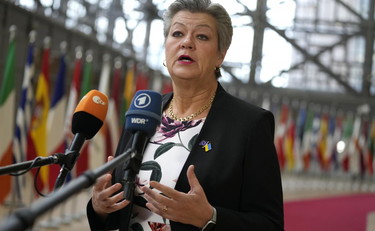 Niente obbligo di prendere quote di migranti, Johansson presenta il pacchetto europeo