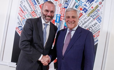 Basta egoismi nazionali. Il piano di Tajani e Weber per i migranti