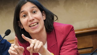 Scoppia il caso Ciani nel Pd: Schlein costretta a cambiare rotta sull'Ucraina