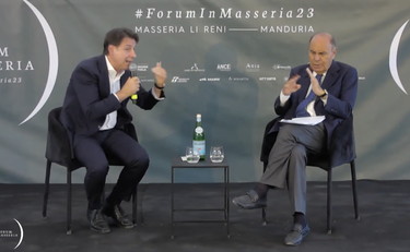 Torniamo alle liste di proscrizione? Conte furioso: duello con Vespa | VIDEO