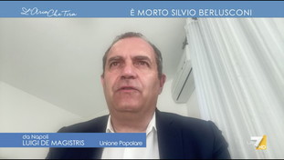 “Ha scritto la storia in negativo. E sulla mafia...”. De Magistris senza pietà su Berlusconi
