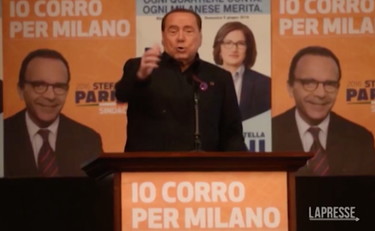 L'umorismo di Berlusconi: la raccolta delle barzellette | GUARDA
