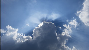 Luglio a sorpresa. Le previsioni di Giuliacci compromettono le vacanze degli italiani