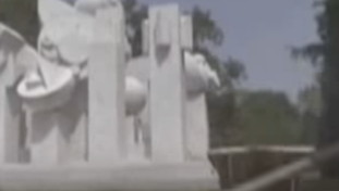 Il Cav riposerà nel suo mausoleo: la storia de La volta celeste