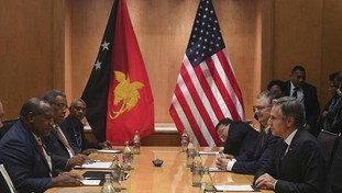 Gli Usa si prendono le basi militari di Papua: Libero accesso, colpo alla Cina