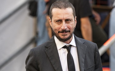 Bizzarri nella bufera per un tweet: come replica agli attacchi