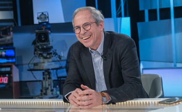 Una battuta innocente: il piddino Crisanti paladino difensore di Grillo | GUARDA