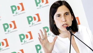 Il Pd grazia Schlein: sì alla tregua, la minoranza per ora non la abbandona