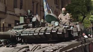 Trattativa segreta, telefonata e poi l'espulsione: tutte le assurdità del colpo di stato in Russia