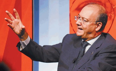 Crediti a chi studierà per la guida sicura. L'annuncio di Valditara