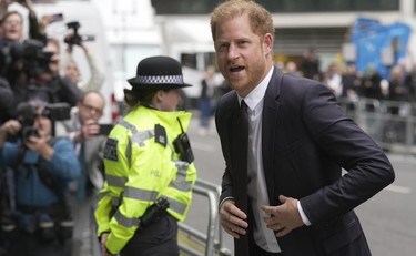 Harry e Meghan in crisi? Quel progetto con Putin, Zuckerberg e Trump...