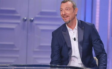 Amadeus, frase choc sui social. Con chi se la prende il direttore di Sanremo