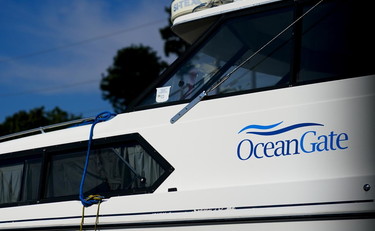 Bloccati in fondo all'oceano. Titan, l'esploratore svela il guasto alla batteria