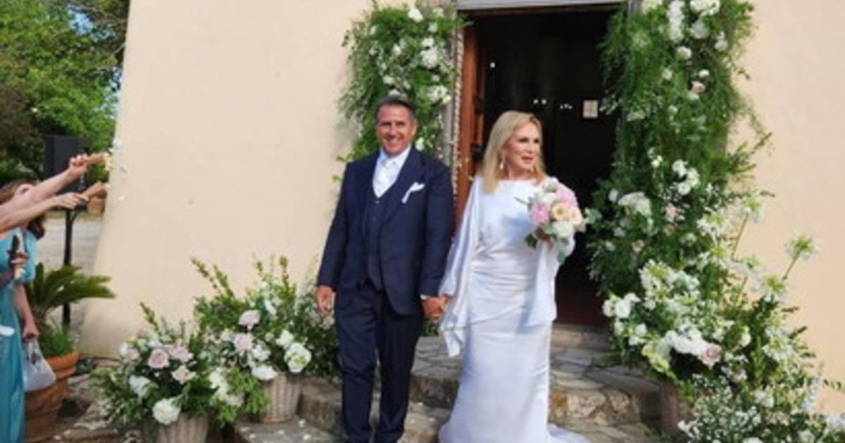 Spettacolo, si è sposata a Sabaudia