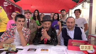 La Rai apre il portafoglio per salvare Fiorello: a chi va la pioggia di soldi