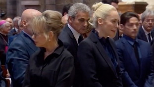 Segni aggiuntivi, i dubbi della grafologa sul testamento di Berlusconi