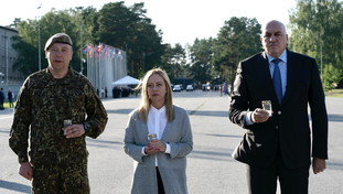 Prima il vertice Nato, poi il contrattacco: Meloni non teme l'assedio della sinistra