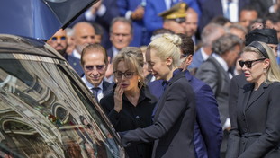 I figli di Berlusconi diventano “comunisti”: la conseguenza del testamento