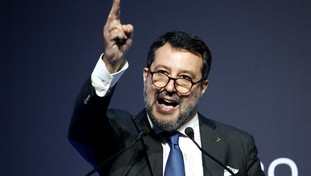 Salvini lancia la pace fiscale e fa impazzire la sinistra