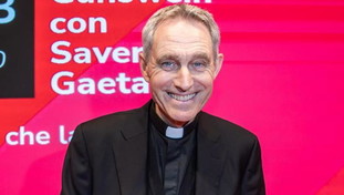 Qui sono ingombrante..., padre Georg dall'esilio tedesco: messaggio a Bergoglio