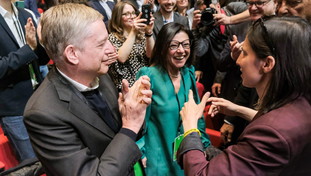 Tumulti nelle chat Pd, Schlein manda a casa Cuperlo: reazioni scomposte