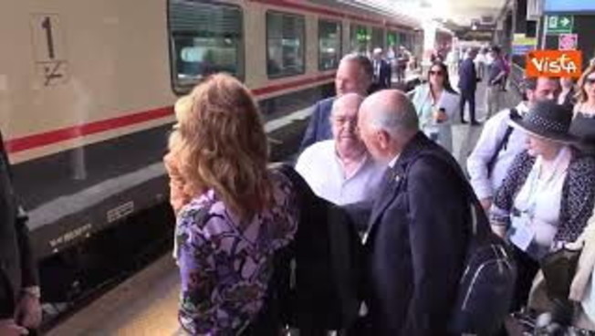 Lino Banfi su treno turistico Trenitalia: 