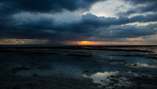 Prima la saccatura e poi la ciclogenesi: Giuliacci ci annuncia un agosto rovinato