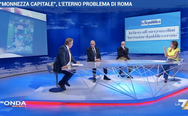 Caos rifiuti, quando ne usciamo? Gualtieri gela Telese: Non voglio dare una data