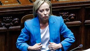 Meloni serra i ranghi: “Basta con le disattenzioni”. Decise le mosse del governo sul lavoro