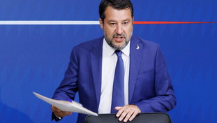 Salvini aveva citofonato ad un vero spacciatore: sinistra sbugiardata