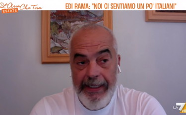 È grande, ci mette la faccia: il premier albanese applaude Meloni