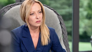 Grande rispetto, l'omaggio di Meloni a Murgia, lezione alla sinistra