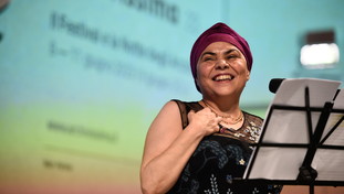 “Diceva un sacco di minchiate”. Sgarbi non si trattiene su Murgia: il pessimo ricordo