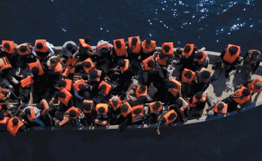 Emergenza sbarchi, il governo dà il via alle espulsioni veloci