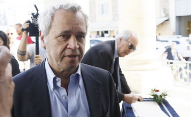 Vuole civilizzare gli indigeni. Mentana travolge la sinistra