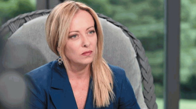 Governo, il premier Meloni torna a Roma e aggiorna la squadra