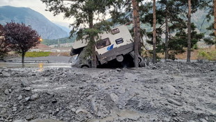 Il maltempo mette in ginocchio il nord-Italia: ciclone devastante. Brucia la Sicilia