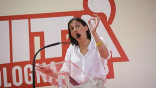 Renzi vuole frantumare il Pd e sfida Schlein sul Jobs Act